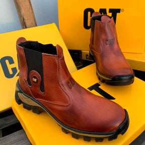 Kit Bota Masculina Adventure em Couro Legítimo e Palmilha Ortopédica +BRINDES: Chapéu, Cinto, Carteira e Copo
